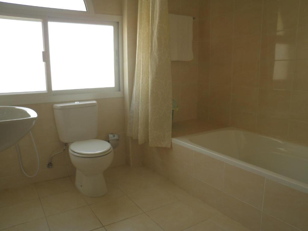 Hamasa Plaza Hotel Al Buraimi Room photo