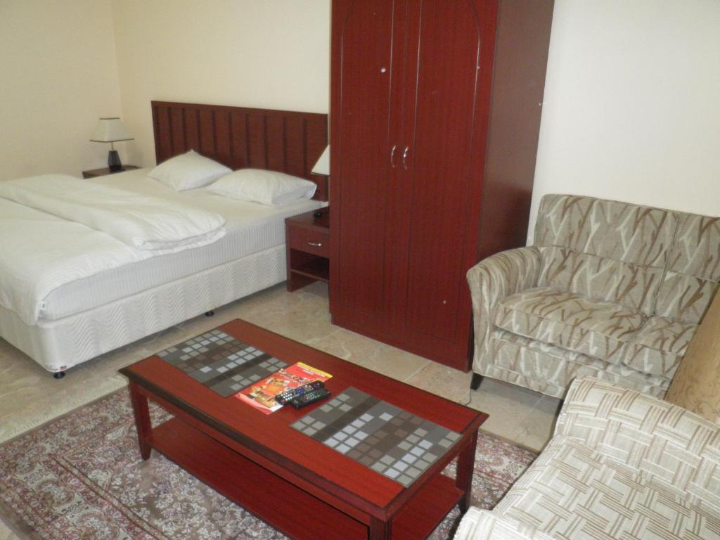 Hamasa Plaza Hotel Al Buraimi Room photo