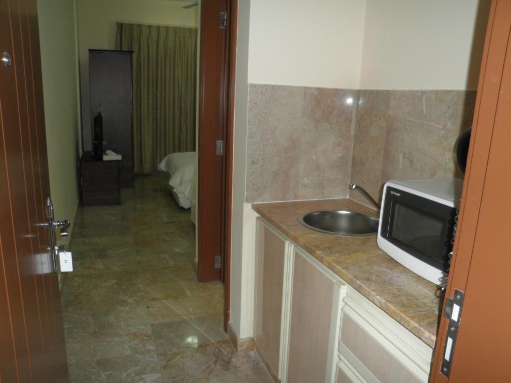 Hamasa Plaza Hotel Al Buraimi Room photo